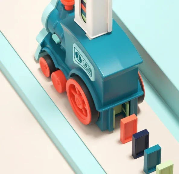 domino train